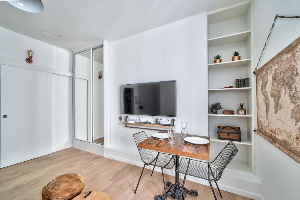 Magnifique Studio Au Coeur De Paris Luaran gambar