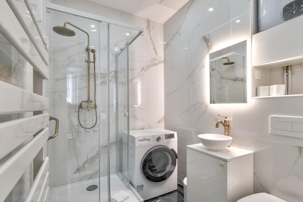 Magnifique Studio Au Coeur De Paris Luaran gambar